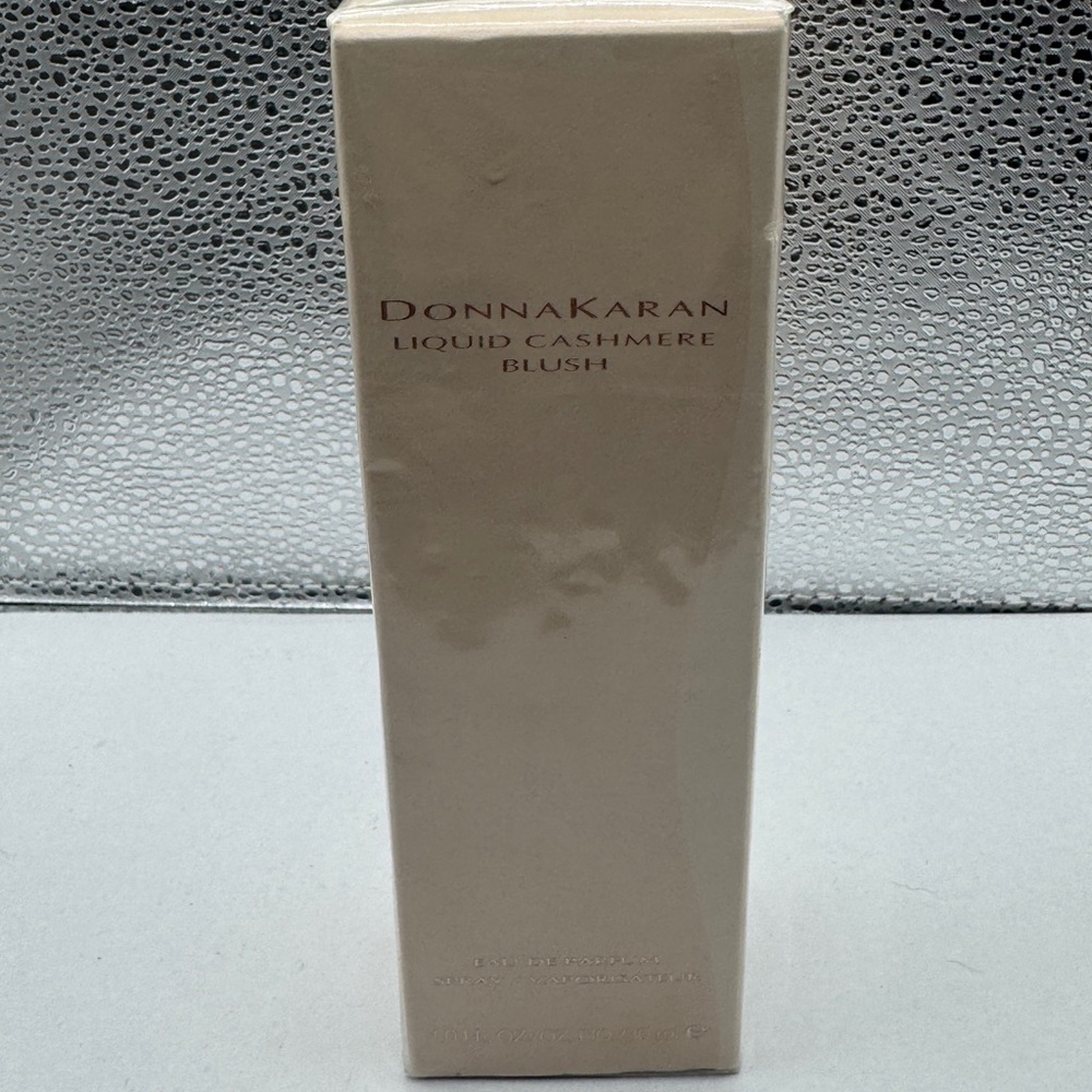 Donna Karan Liquid Cashmere Blush Perfume. NIB